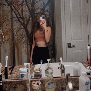 Meet your Posher, Ellery